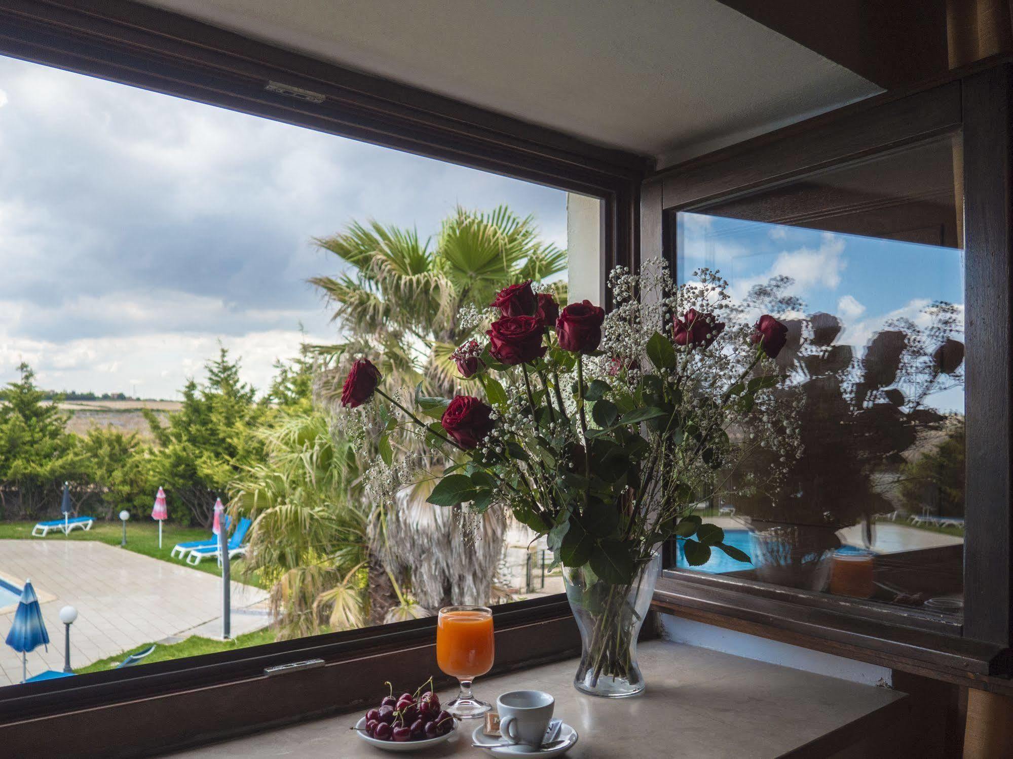 Domus Aurea Resort Рагуза Екстериор снимка